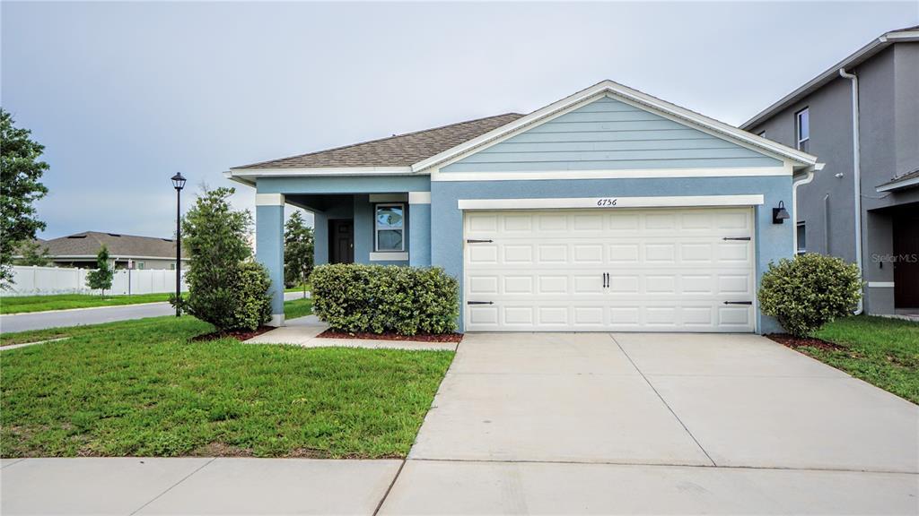 6756 Huntleigh Hammock Rd in Harmony, FL - Building Photo