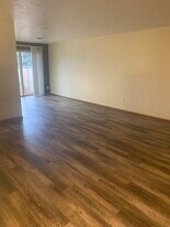 825 Morton Pl, Unit 825