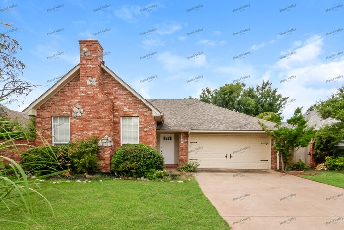 14101 Arapaho Rd in Edmond, OK - Building Photo