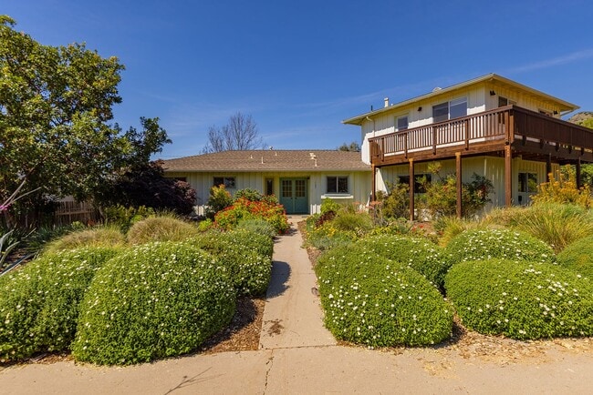 property at 1121 Mercer Ave