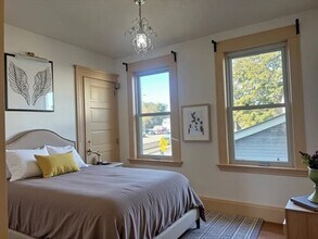 85 River St, Unit 2 in Boston, MA - Foto de edificio - Building Photo