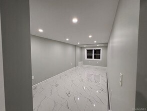 2819 Schurz Ave in Bronx, NY - Building Photo - Building Photo