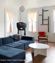 967 Columbia St in Hudson, NY - Building Photo - Building Photo