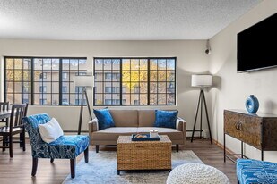 Granite Peaks in Minneapolis, MN - Building Photo