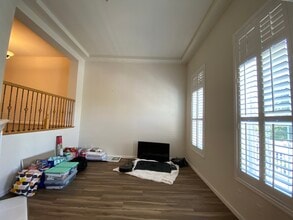 3765 Finnian Way in Dublin, CA - Foto de edificio - Building Photo