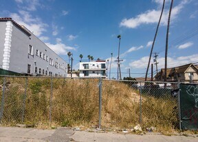 936 S Mariposa Ave in Los Angeles, CA - Building Photo