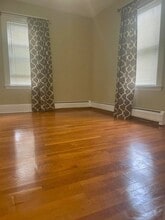 108 N Central Ave, Unit 110 in Quincy, MA - Foto de edificio - Building Photo
