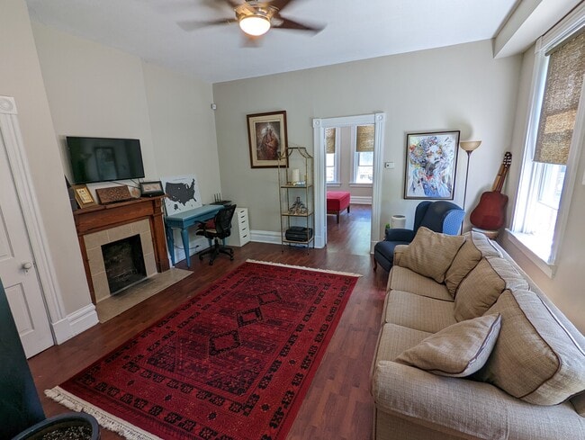 2253 Loth St, Unit 2 in Cincinnati, OH - Building Photo - Building Photo