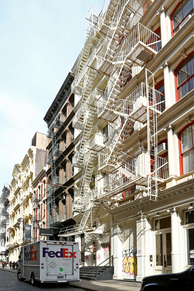 66 Greene St in New York, NY - Building Photo - Building Photo