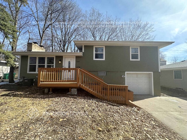 property at 1649 Ottawa Ave S