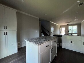 3205 SW Hillstone Ave in Bentonville, AR - Building Photo - Building Photo