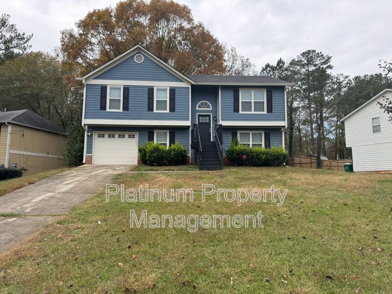 2684 Knollberry Ln in Decatur, GA - Foto de edificio