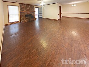 20 Lakeside Dr in Ellenwood, GA - Building Photo - Building Photo