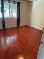 2215 15th St in Sacramento, CA - Building Photo