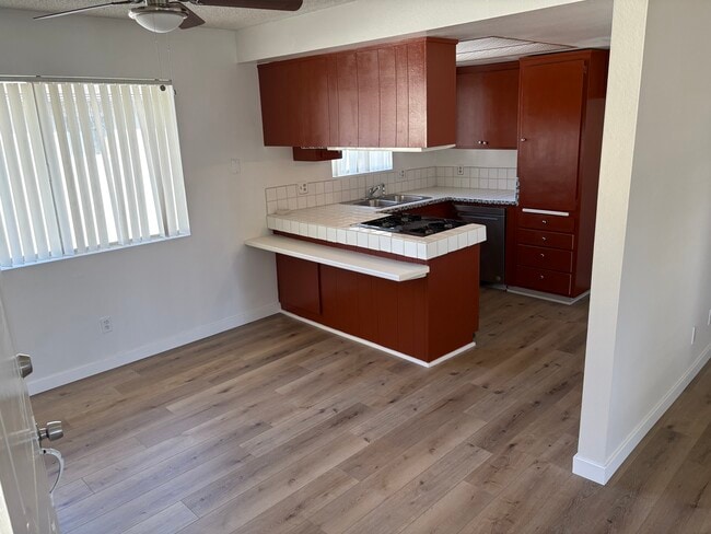 2188 Via Robles, Unit 2188 ViaRobles Oceanside