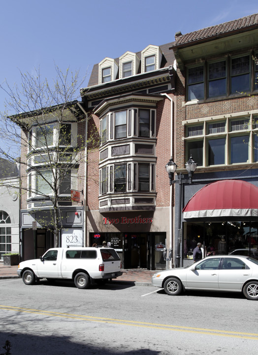 825 N Market St in Wilmington, DE - Building Photo