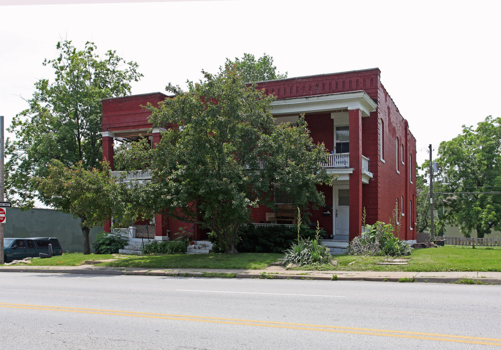 225-227 E 31st Ter in Kansas City, MO - Foto de edificio