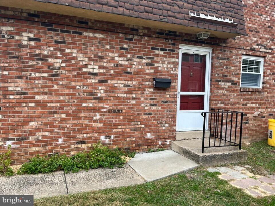 16 Apel Ave in Oreland, PA - Building Photo