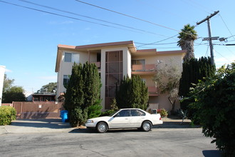 226 Carlton Ave in San Bruno, CA - Building Photo - Building Photo