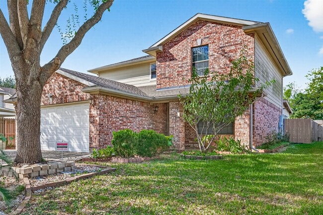 8427 Brickhaven Ln in Houston, TX - Building Photo - Building Photo