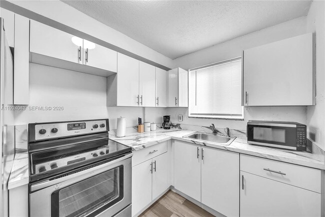 property at 506 N 60th Terrace