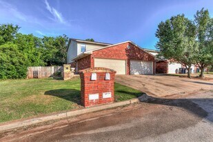 10616 White Oak Canyon Rd in Oklahoma City, OK - Building Photo