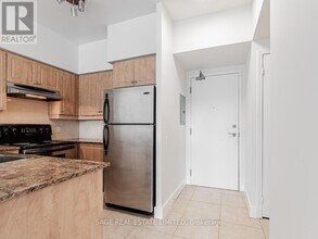 485 Rosewell Ave in Toronto, ON - Building Photo - Building Photo