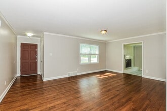 1172 Oak Ridge Dr in Memphis, TN - Building Photo - Building Photo