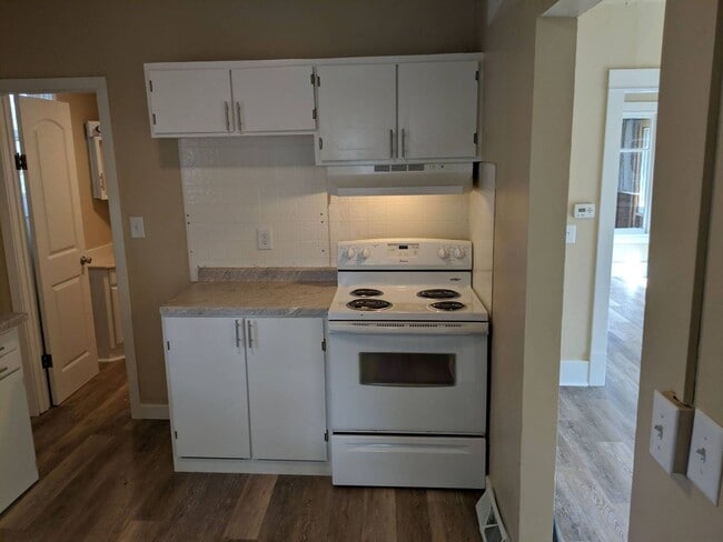 property at 514 S Clermont St