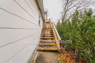 870 S Main St in Amherst, OH - Foto de edificio - Building Photo