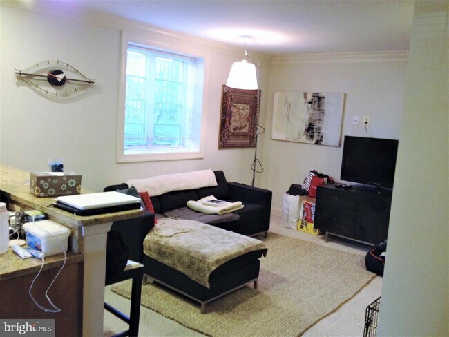 property at 1219 Oronoco St