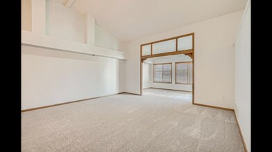 9427 Prairieview Trail N in Champlin, MN - Building Photo - Building Photo