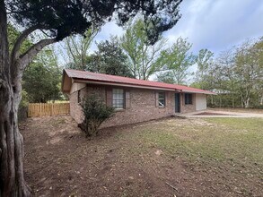 228 Sidney Ave in Defuniak Springs, FL - Building Photo - Building Photo