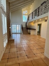 5249 Surfrider Way in Oxnard, CA - Foto de edificio - Building Photo
