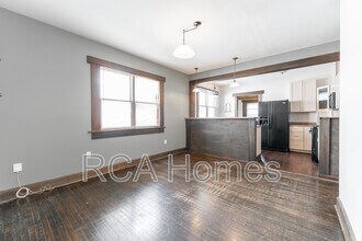 2439 N Pennsylvania St in Indianapolis, IN - Building Photo - Building Photo