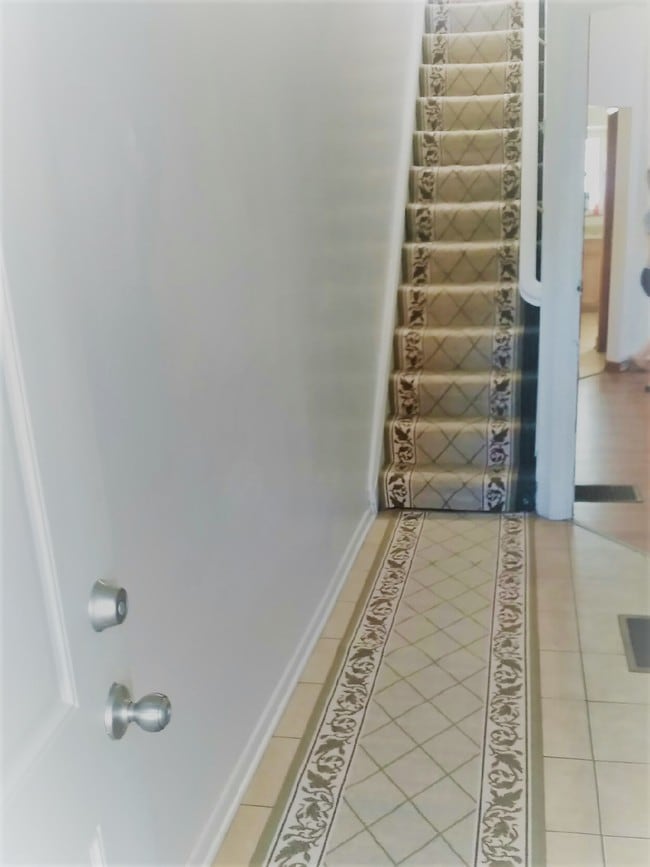 18 Melba Pl, Unit 4f in Pittsburgh, PA - Building Photo - Building Photo