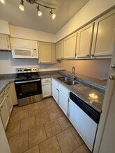 2508 Stradbrook Dr in Charlotte, NC - Building Photo - Building Photo