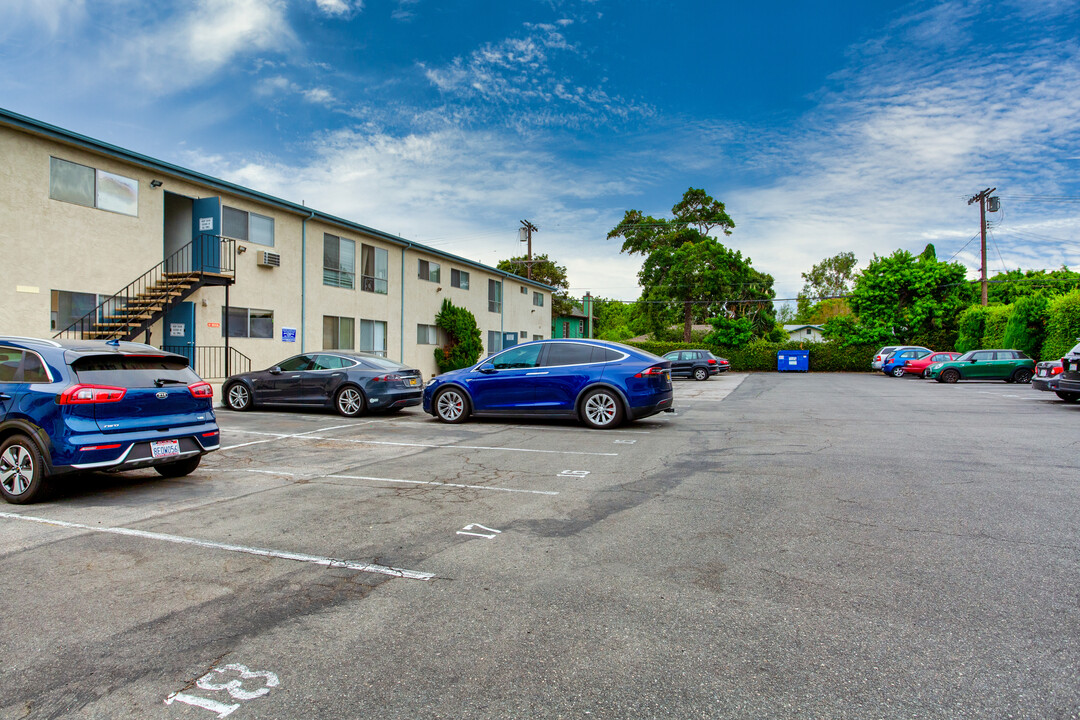 Berryman Apts...Newly Remodeled Apartments... in Los Angeles, CA - Building Photo