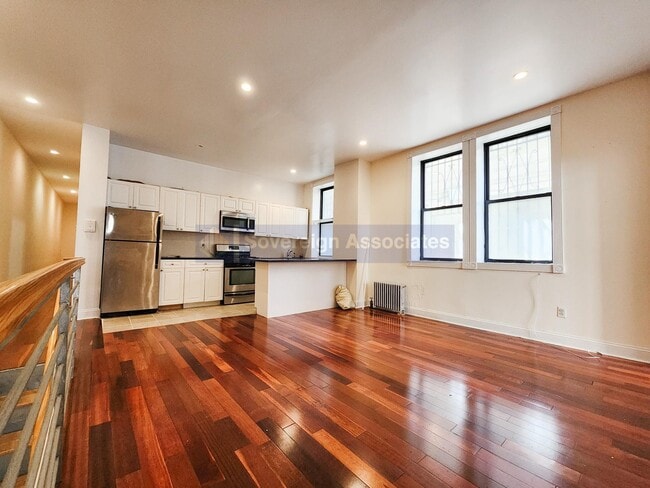 270 Fort Washington Ave