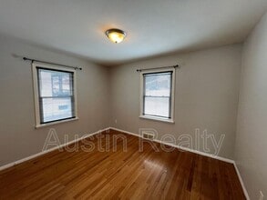 10117 Niblic Dr in Overland, MO - Building Photo - Building Photo