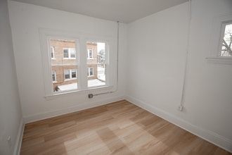 1388 W 83rd St, Unit 413 in Cleveland, OH - Building Photo - Building Photo