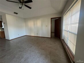 12 Avocet Ave in McAllen, TX - Building Photo - Building Photo