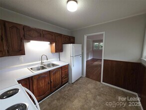 1444 Academy St in Charlotte, NC - Building Photo - Building Photo