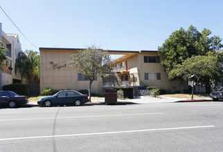 The Capri in Glendale, CA - Foto de edificio - Building Photo