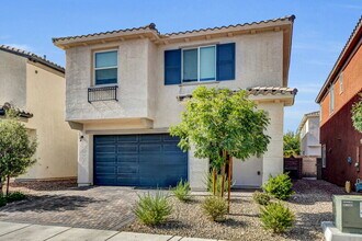 5016 W Mesa Verde Ln in Las Vegas, NV - Building Photo - Building Photo