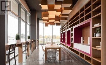 10 Rouge Valley Dr W in Markham, ON - Building Photo - Building Photo
