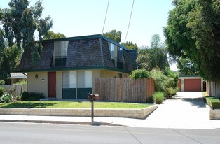 305 Santa Isabel Ave Apartments