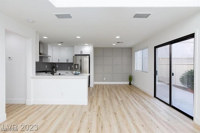 971 Grand Cerritos Ave in Las Vegas, NV - Building Photo - Building Photo