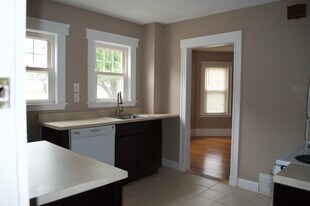 220 Hancock St, Unit 1 in Stoneham, MA - Building Photo