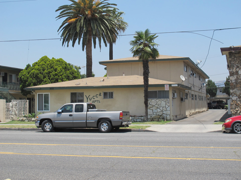 8152 Norwalk Blvd in Whittier, CA - Foto de edificio